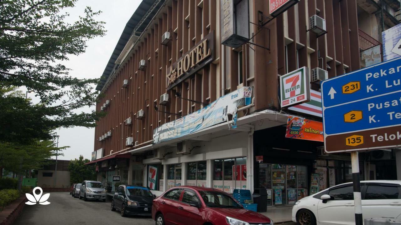 Zen Rooms Golden Star Kuantan Exterior foto